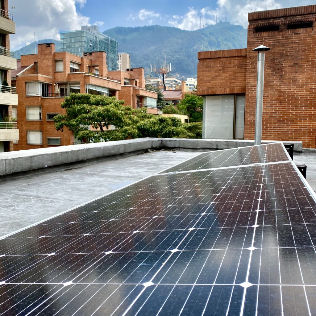 Energía Solar, ecoz, Panel Solar, Cambio Climático, Eficiencia Energética, Sostenibilidad, Colombia, Panamá